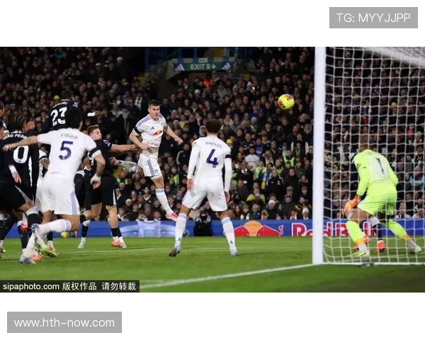 特写镜头：勒温连续六场破门创队史纪录，利兹联锋线支柱